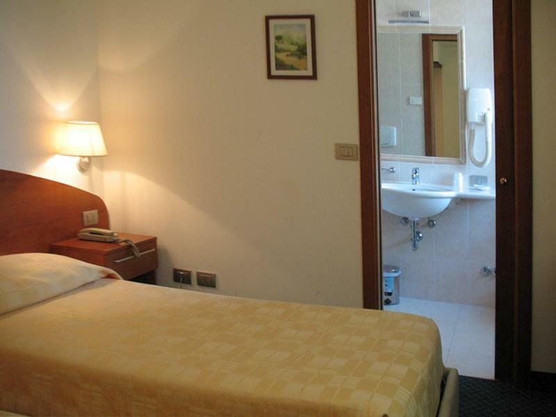 Hotel Vittoria San Giorgio di Nogaro Ngoại thất bức ảnh